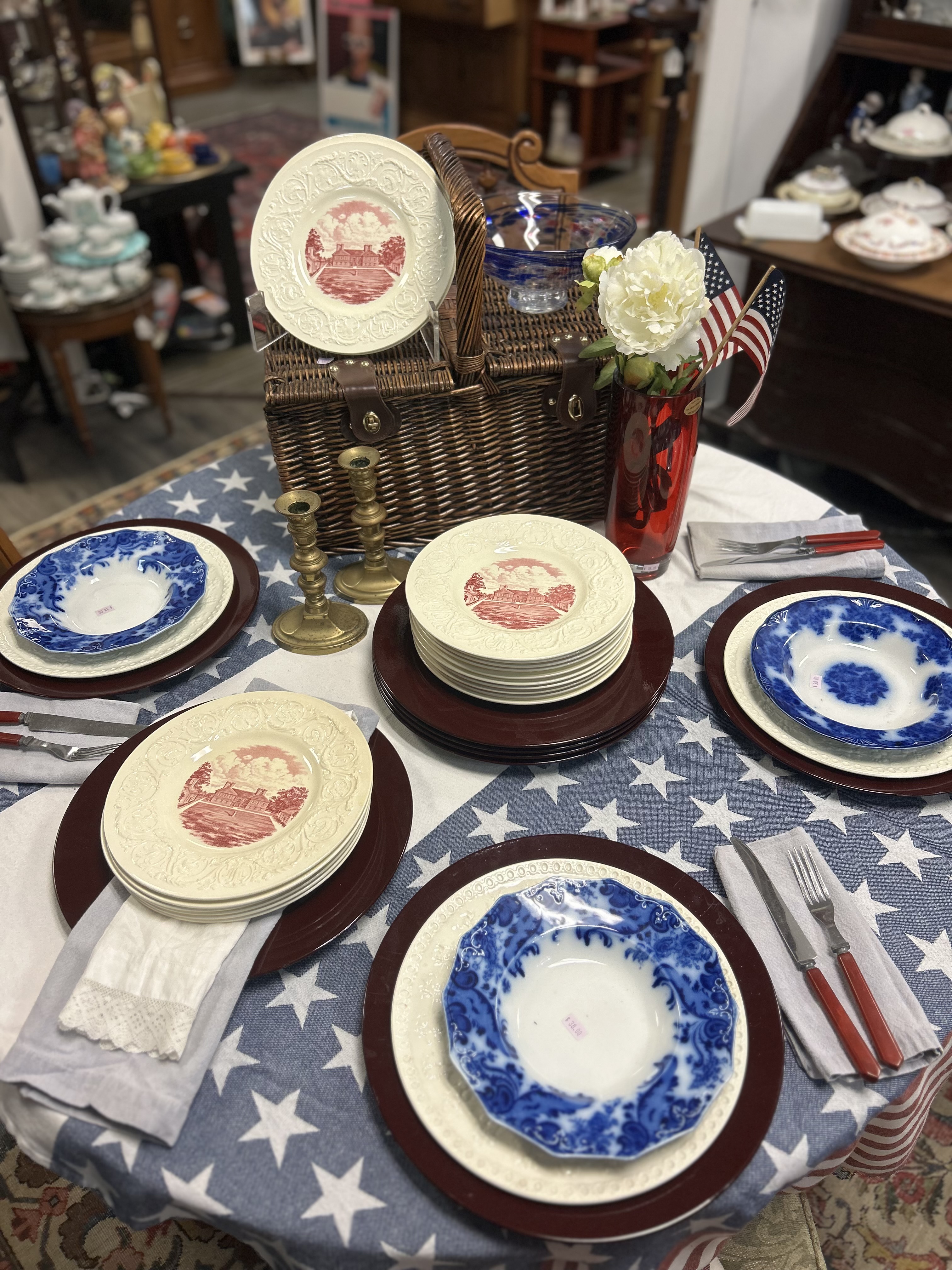 dishfunctional store interior tableware