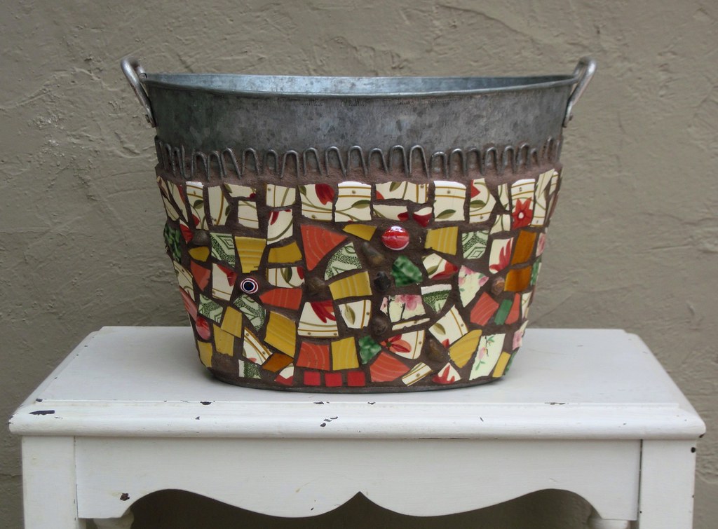 Mosaic galvanized bucket